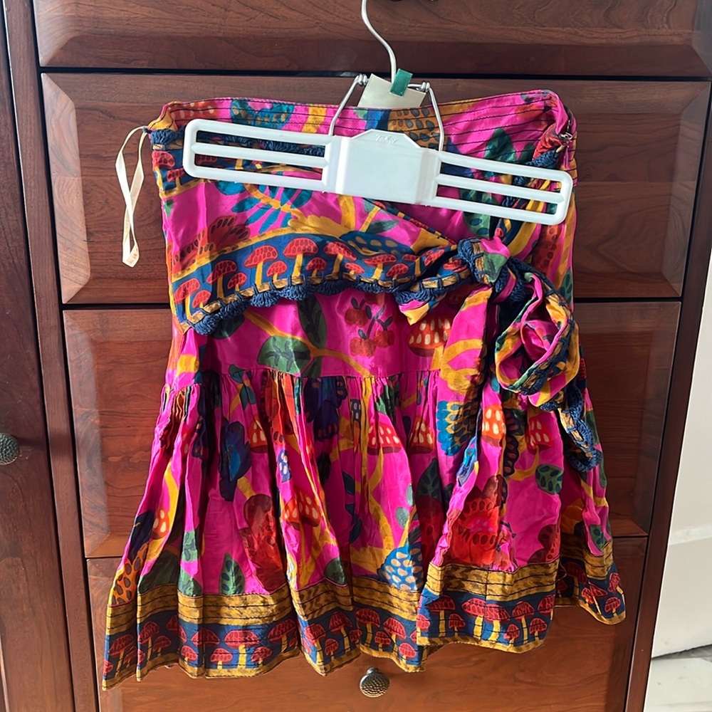Farm Rio Sweet Forest Mini Skirt size S #929 pink with mushrooms/leaves